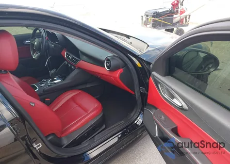 2020 Alfa Romeo Giulia Sport Rwd z USA, uszkodzony, nr VIN ZARFAMAN5L7630297